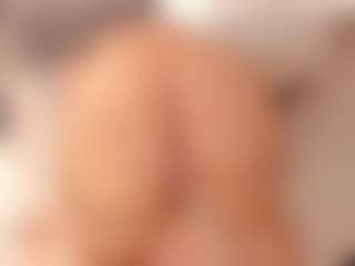 ivannabreast1's Live Sex Cam Show