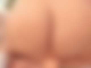 Live cam show with ivannabreast1 - Ass Bouncing on Soda Cam