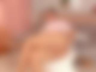 ivannabreast1's Live Sex Cam Show