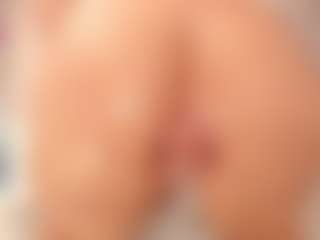 ivannabreast1's Live Sex Cam Show