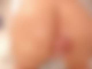 ivannabreast1's Live Sex Cam Show