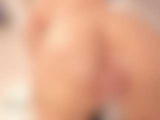 ivannabreast1's Live Sex Cam Show