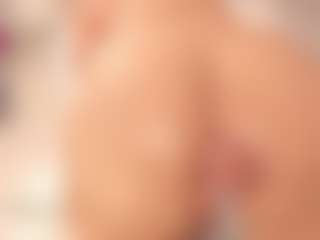 ivannabreast1's Live Sex Cam Show