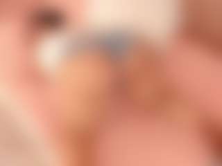 ivannabreast1's Live Sex Cam Show