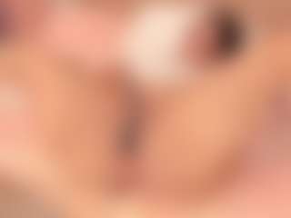 ivannabreast1's Live Sex Cam Show
