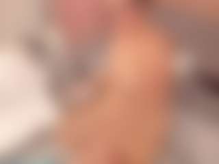 ivannabreast1's Live Sex Cam Show