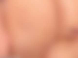 ivannabreast1's Live Sex Cam Show