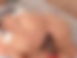 ivannabreast1's Live Sex Cam Show
