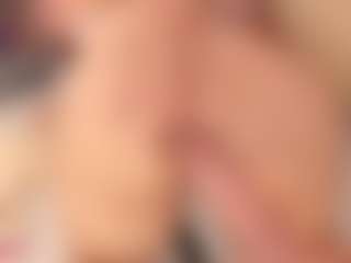ivannabreast1's Live Sex Cam Show