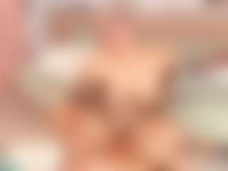 ivannabreast1's Live Sex Cam Show