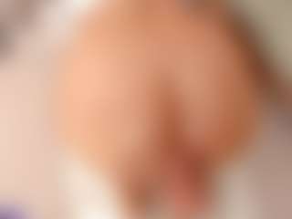 ivannabreast1's Live Sex Cam Show