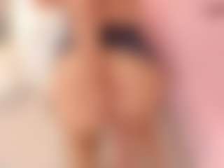 ivannabreast1's Live Sex Cam Show