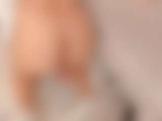 ivannabreast1's Live Sex Cam Show