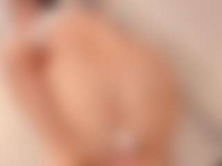 ivannabreast1's Live Sex Cam Show