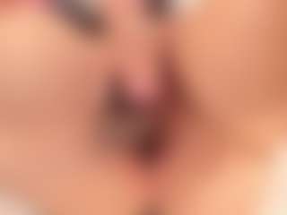 ivannabreast1's Live Sex Cam Show