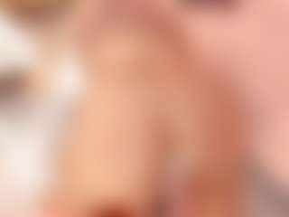 ivannabreast1's Live Sex Cam Show