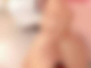 ivannabreast1's Live Sex Cam Show