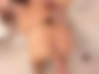 ivannabreast1's Live Sex Cam Show