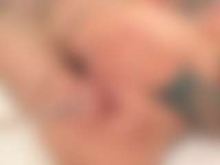 ivannabreast1's Live Sex Cam Show