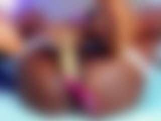 lency-rose MILF webcam performer live streaming