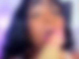 Live cam show with lency-rose - Double Penetration on Camming Site