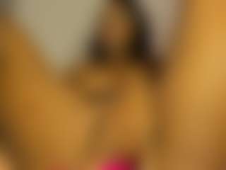 Live cam show with Sharonsmiith1 - Black Petite on hornycams.live