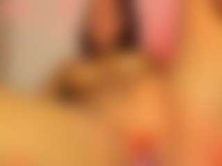 Live cam show with Sharonsmiith1 - Ebony Petite on CamClone