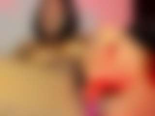 Live cam show with Sharonsmiith1 - Living Room on Camsoda