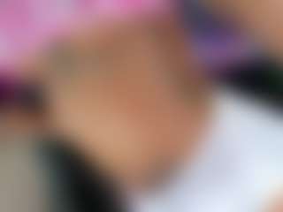 Live cam show with kilye-Nella - Brown Eyes on CamClone