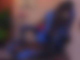 Live cam show with Kenya Buhle - Old on Dare Cams
