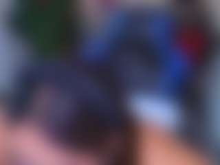Live cam show with Kenya Buhle - Thick on Camsoda