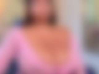 Live cam show with Kenya Buhle - Ride Torso on CamClone