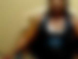 Live cam show with BrunetteDevon - Mature on Camsoda