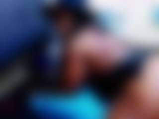 Live cam show with BrunetteDevon - Middle Aged on livesuperchat.net