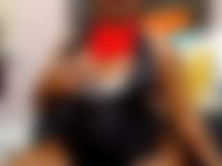 BrunetteDevon's Live Sex Cam Show