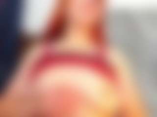 Live cam show with Hannaa32 - Red Hair on liverealitysex.com