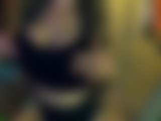 Live cam show with Nikkiprincess - Bedroom on Hubzter Live
