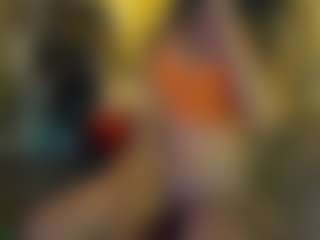 Live cam show with Nikkiprincess - Brown Hair on SmokeAndPoke