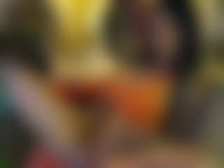 Live cam show with Nikkiprincess - Middle Aged on live18s.com
