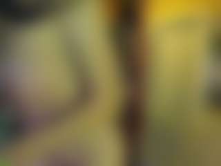 Live cam show with Nikkiprincess - Brown Hair Petite on Camsoda