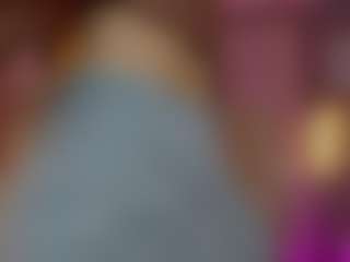 Live cam show with Riley sierra - Brown Hair on StripNow