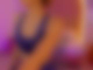Live cam show with Riley sierra - Joi on AdultVida.com