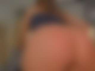 Live cam show with Riley sierra - Strip Asian on https://playwithruby.com