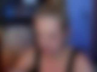 Live cam show with StephanieSea - Blue Eyes on CamClone