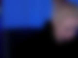 Live cam show with StephanieSea - Living Room on infinitiblacc.com