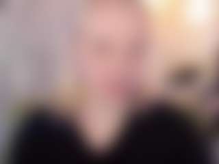 Live cam show with StephanieSea - Young Adult on Hubzter Live