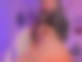 Live cam show with Victoria Saenz - Long Legs on Strip Flash - Live Sex Shows