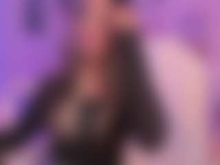 Live cam show with Victoria Saenz - Dirty on CamClone