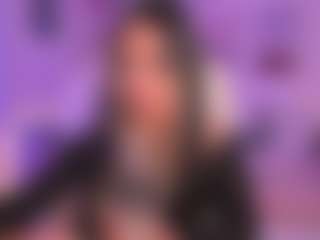 Live cam show with Victoria Saenz - Living Room on Streamer API