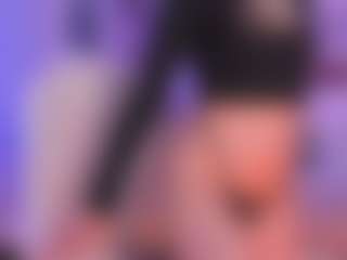 Live cam show with Victoria Saenz - Bedroom Toys on Free Soda